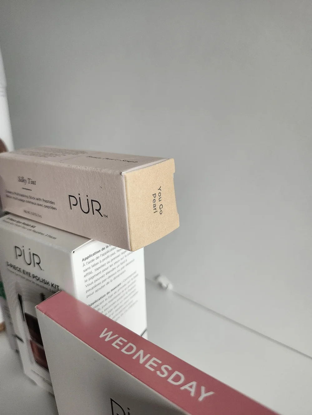 PÜR Skincare, Eyeshadow & Brush Set - 7 Piece Bundle